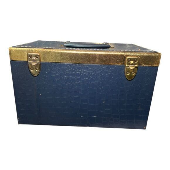Vintage Empire Beauty Schools Blue & Gold Train Case - Picture 2 of 9